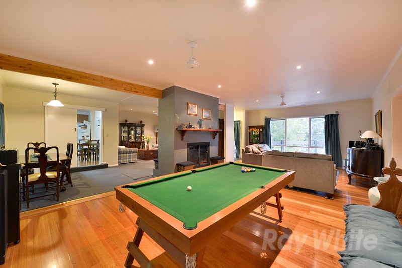 19 Leonard Street, UPWEY, VIC 3158