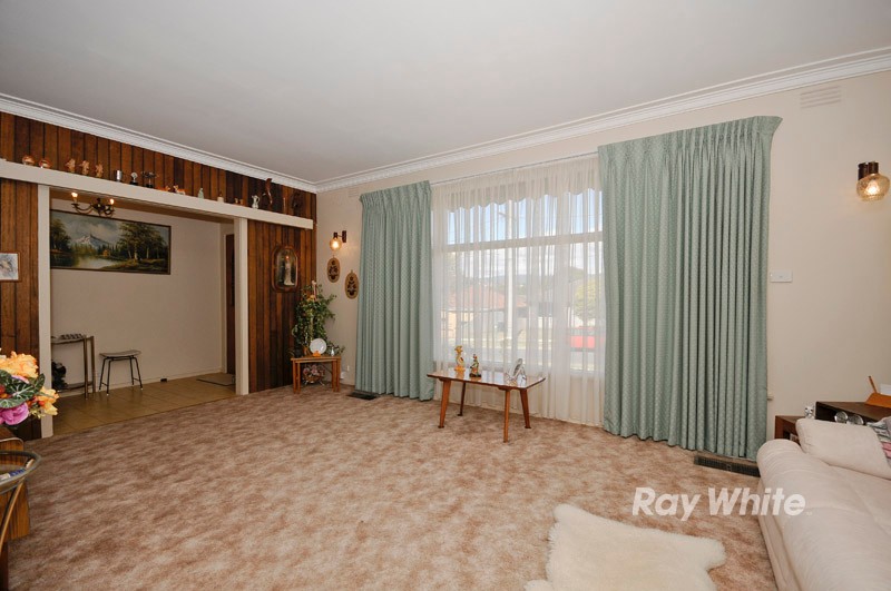 15 Mingana Road, WANTIRNA SOUTH, VIC 3152