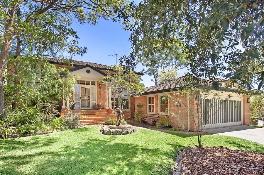 111 Francis Greenway Drive, CHERRYBROOK NSW 2126