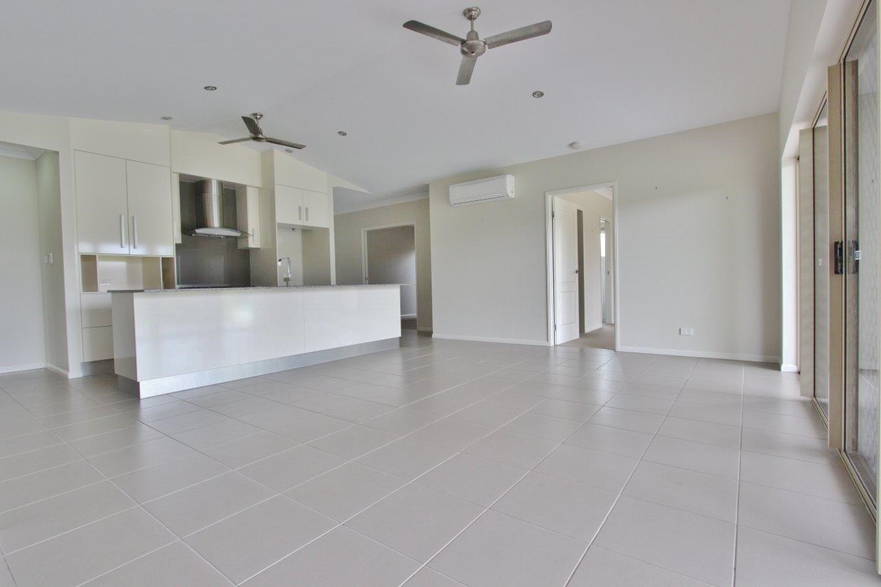 9 Norwood Crescent, Trinity Park, QLD 4879