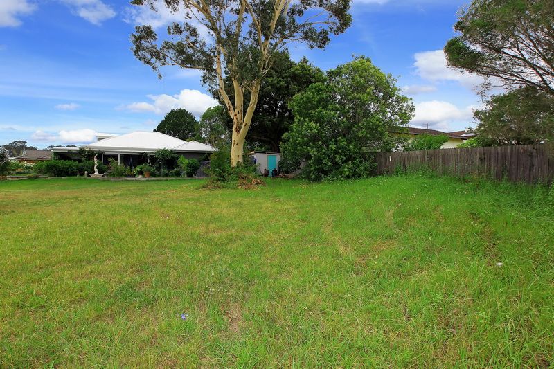 BOMADERRY, NSW 2541
