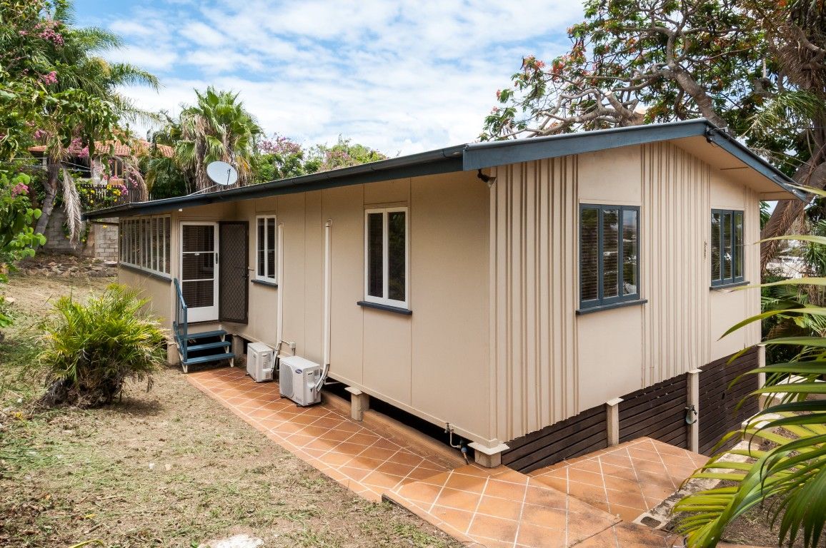 19 Williamson Street, WEST GLADSTONE QLD 4680