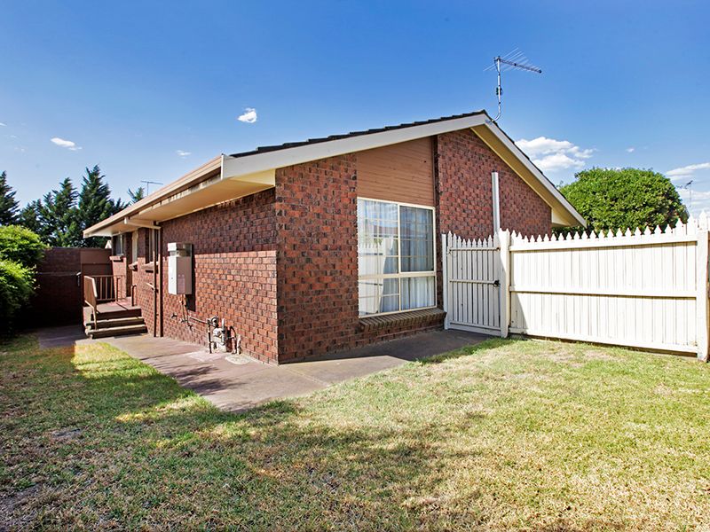 1/50-52 Moruya Drive, GROVEDALE, VIC 3216