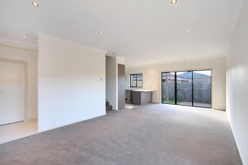 4/8 Jones Road, DANDENONG, VIC 3175