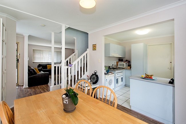 MANSFIELD, QLD 4122