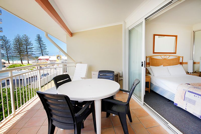 180 Alexandra Parade, ALEXANDRA HEADLAND QLD 4572