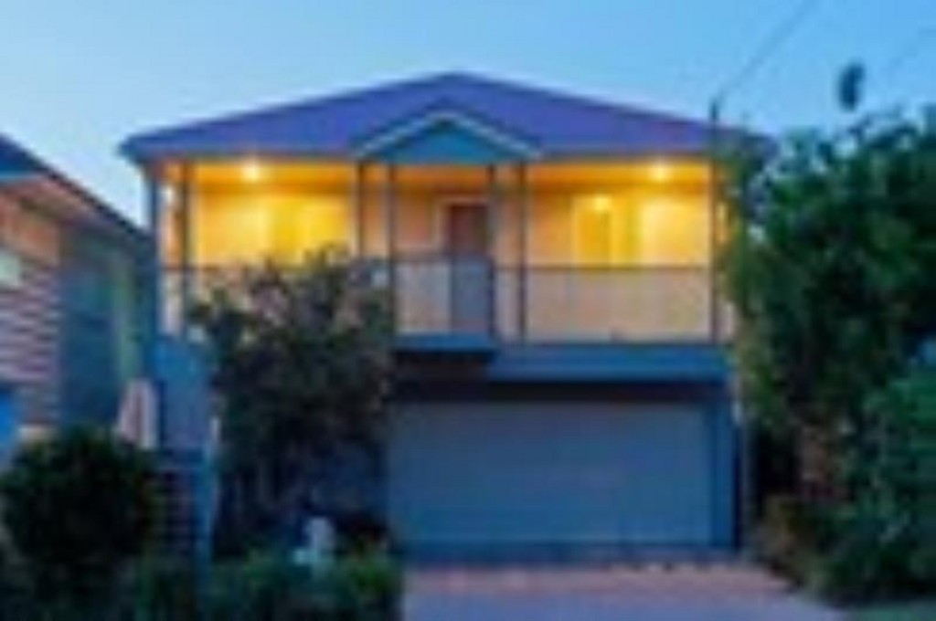 27 Boronia Avenue, HOLLAND PARK WEST, QLD 4121
