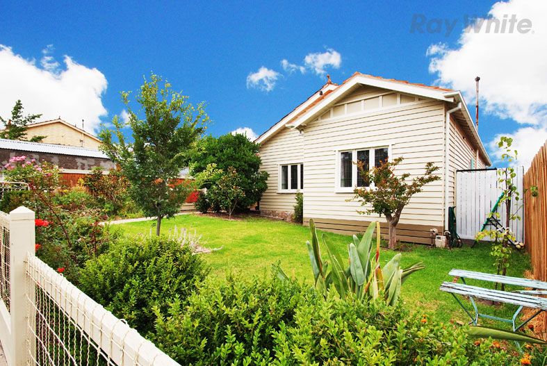 1 Perrett Street, BRUNSWICK WEST, VIC 3055