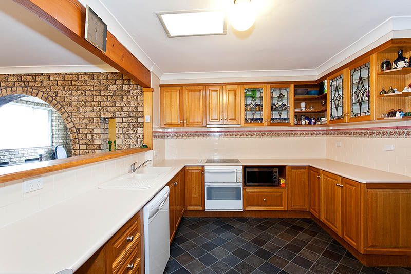 146 The Kingsway, BARRACK HEIGHTS, NSW 2528