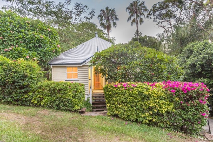 26 Soudan Street, BARDON QLD 4065