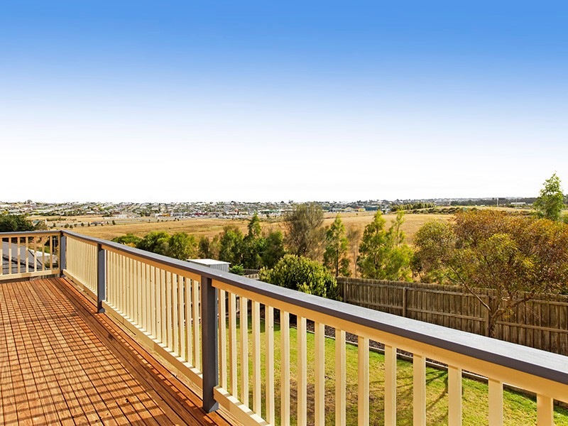 56 Parkwood Drive, HIGHTON, VIC 3216