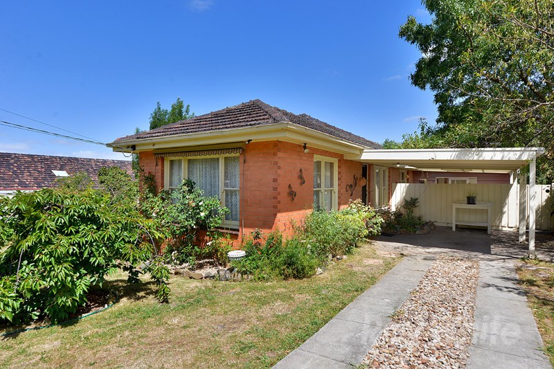 83 Forest Road, FERNTREE GULLY, VIC 3156