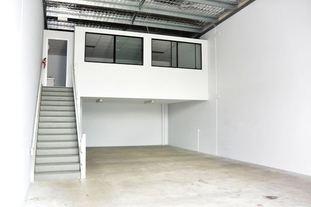 MOLENDINAR, QLD 4214