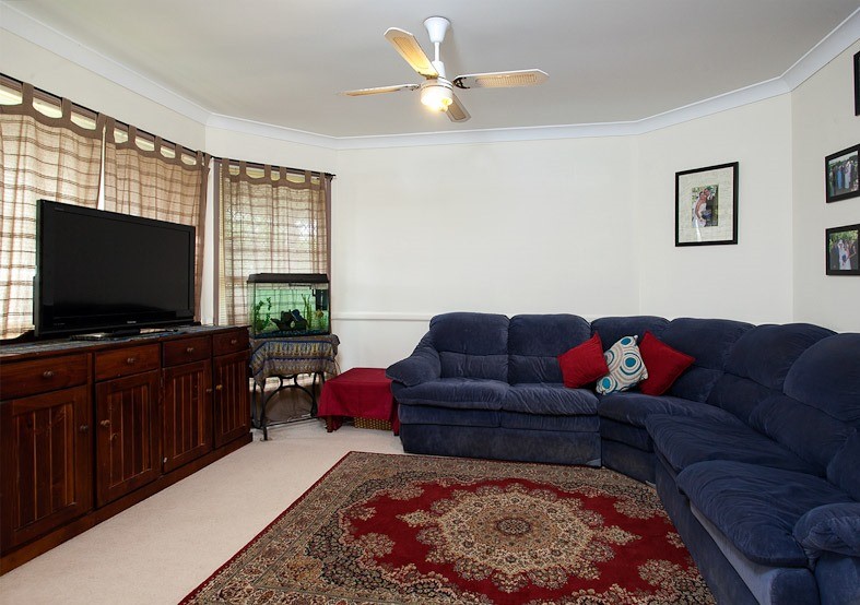 8 Janet Place, Arana Hills, QLD 4054