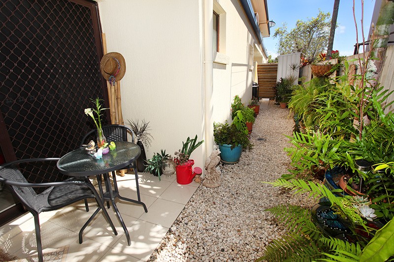 2/4 Yallanga Place, MOOLOOLABA, QLD 4557