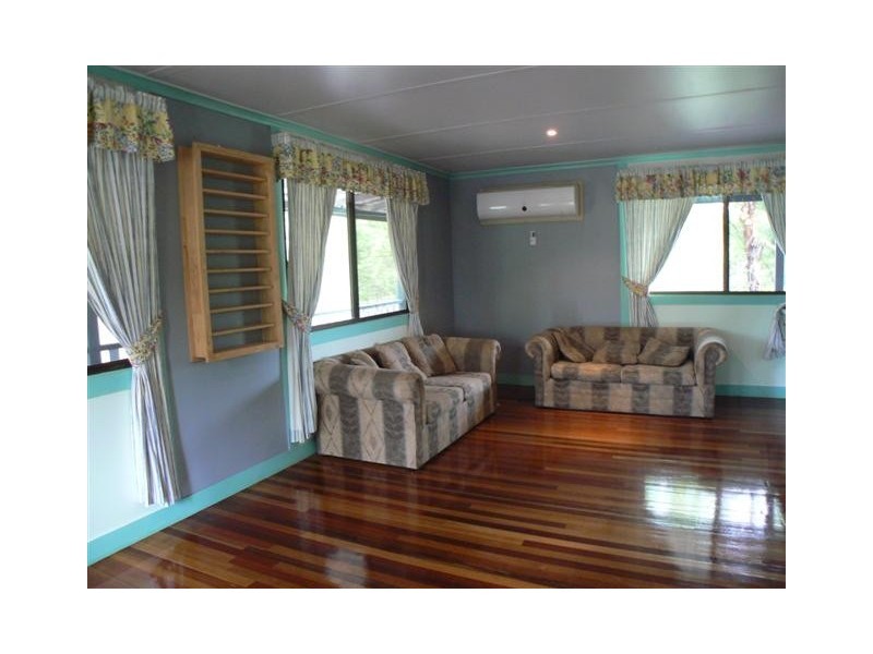 186 PACIFIC Drive, BOORAL, QLD 4655