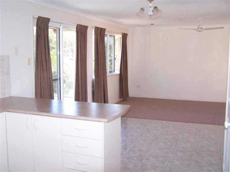 8 Solonika Court, SOUTH GLADSTONE, QLD 4680