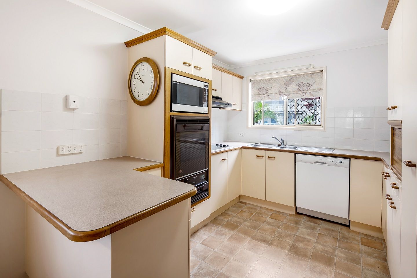 11/71 Memorial Avenue, COTTON TREE, QLD 4558