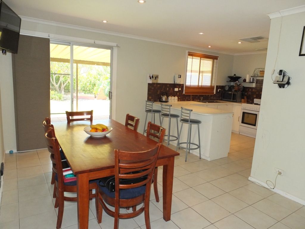 94 Bay Road, MOONTA BAY, SA 5558