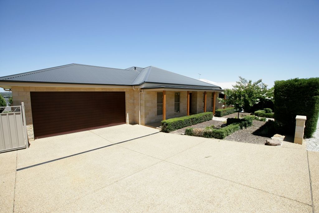 18 Brindabella Drive, TATTON, NSW 2650