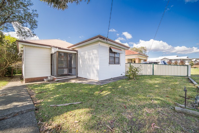 61 Douglas Street, WALLSEND, NSW 2287