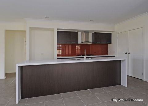 31 Mollison Drive, DOREEN, VIC 3754