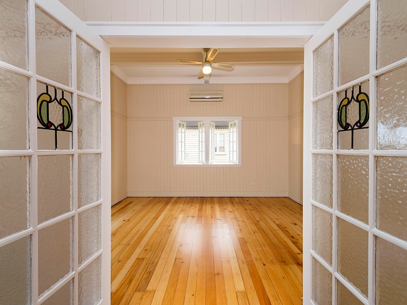 18 Windsor Street, HAMILTON, QLD 4007