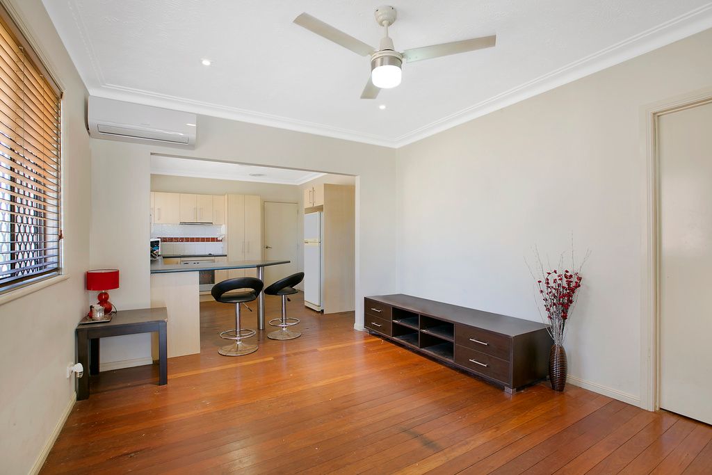 144 Johnston Street, SOUTHPORT, QLD 4215