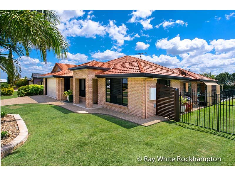 13 Cypress Avenue, NORMAN GARDENS QLD 4701