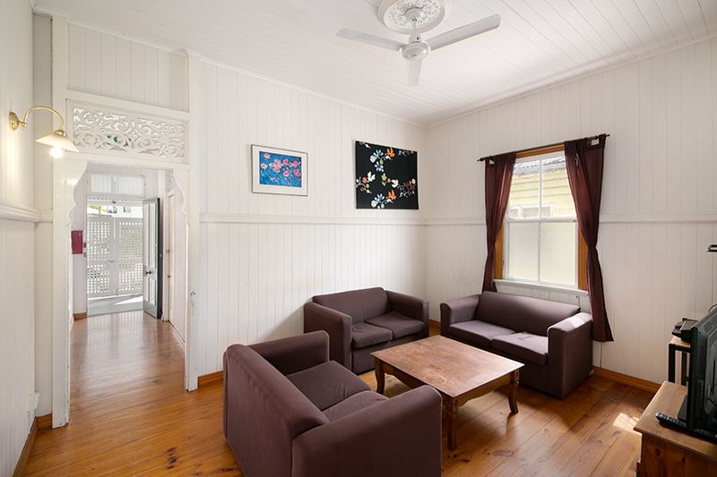 7 Swan Terrace, WINDSOR, QLD 4030
