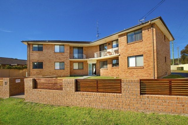 37 Roberts Avenue, BARRACK HEIGHTS NSW 2528