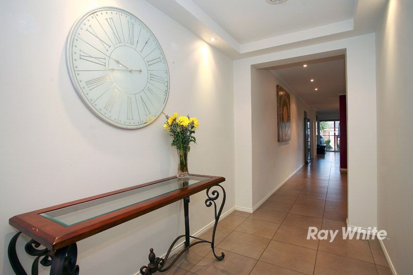 16 Melington Drive, LYNDHURST, VIC 3975