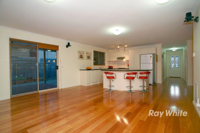 13 Red Oak Terrace, LYNDHURST, VIC 3975