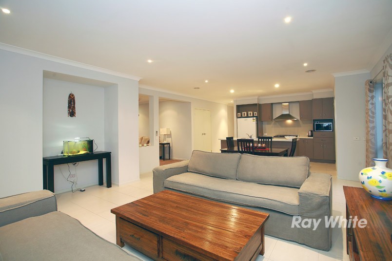 35 Sabel Drive, CRANBOURNE NORTH, VIC 3977