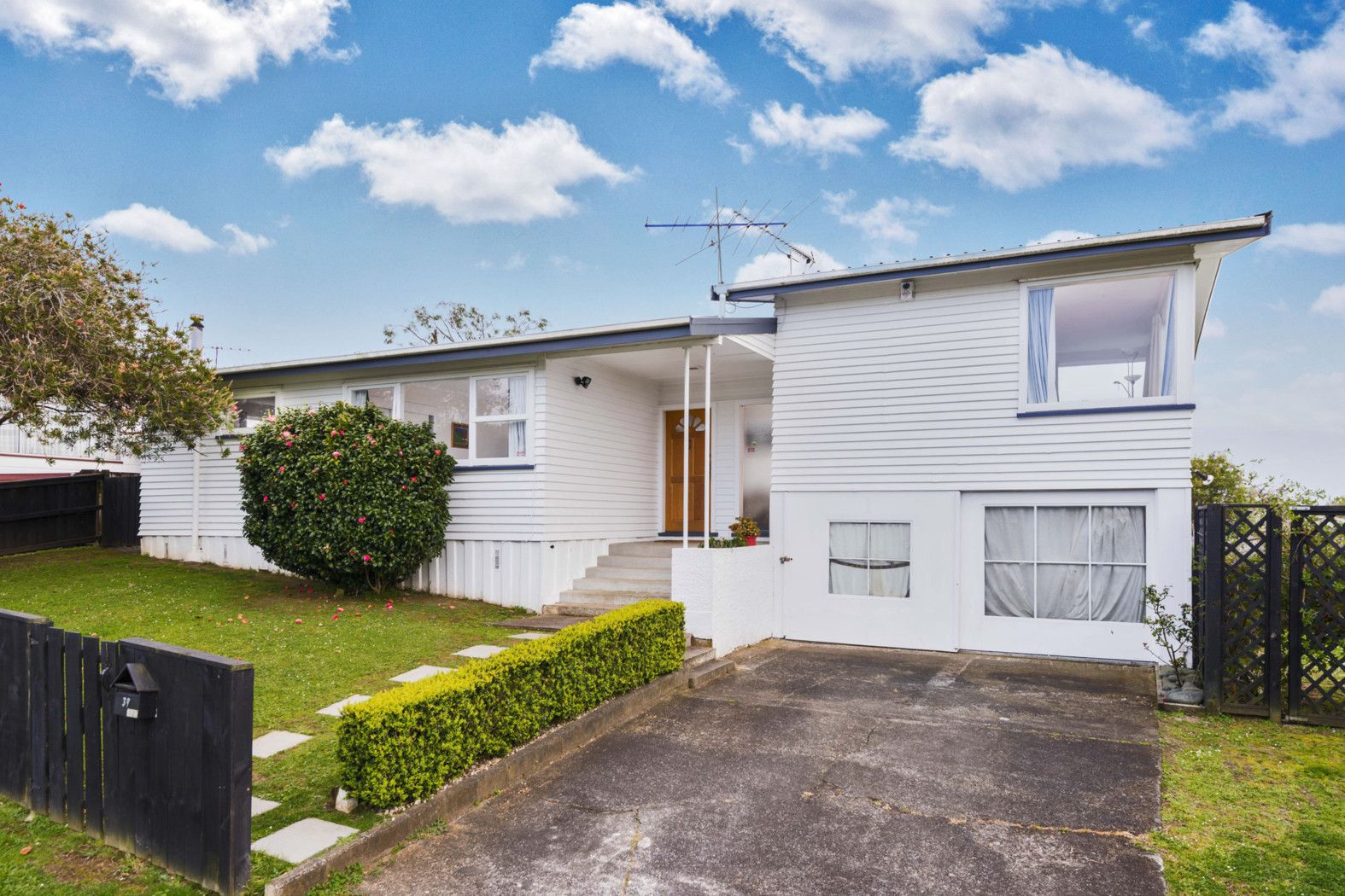 39 Riverhills Avenue, PAKURANGA, Manukau City