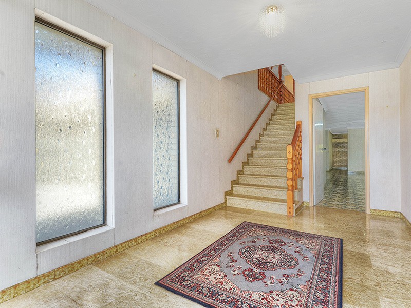 4 Travolta Street, STAFFORD HEIGHTS, QLD 4053