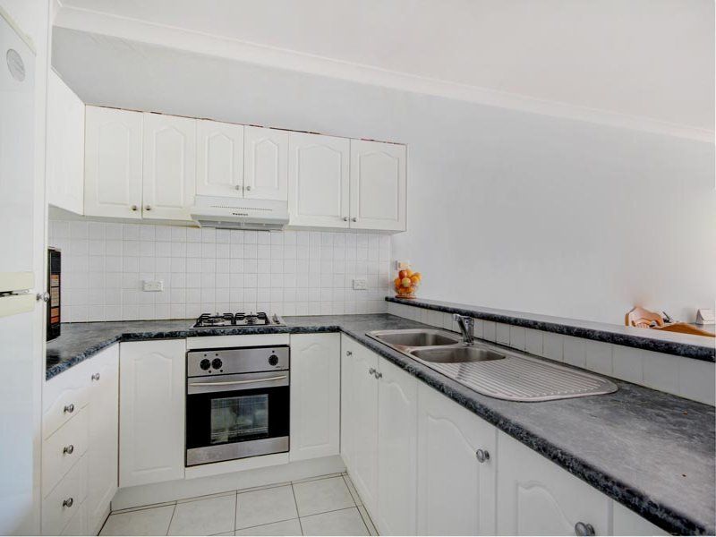 4/2-8 Short Road, RIVERWOOD, NSW 2210