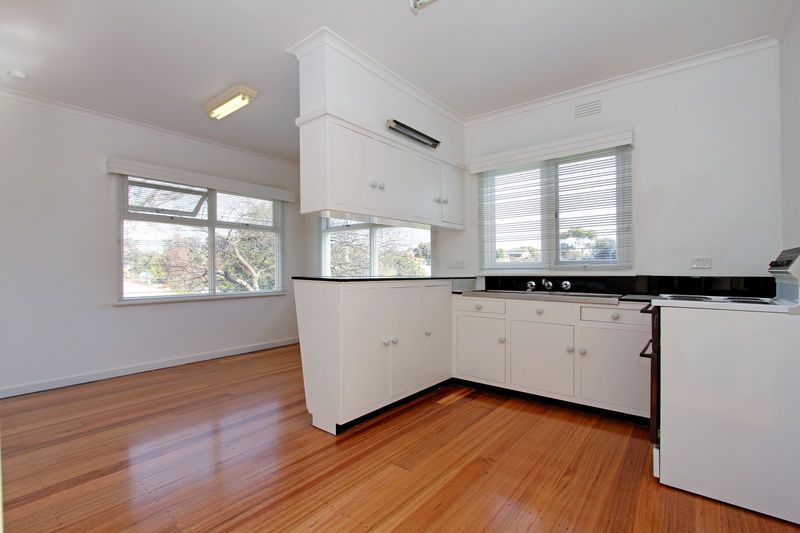 84 Sixth Avenue, ROSEBUD, VIC 3939