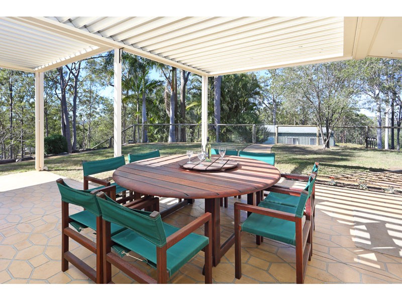 70 Kriesch Road, SAMSONVALE, QLD 4520