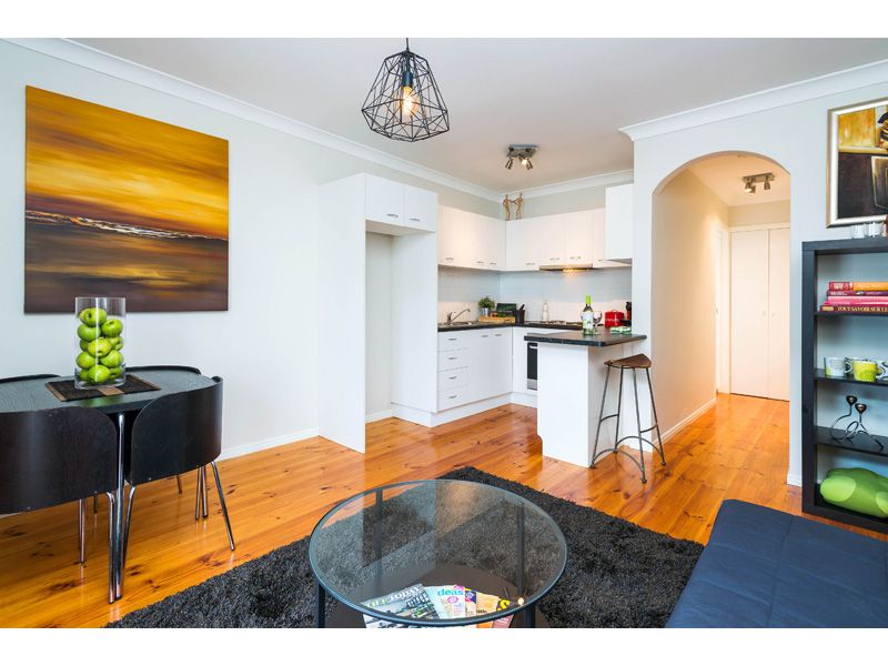 88 Cleveland Street, GREENSLOPES QLD 4120