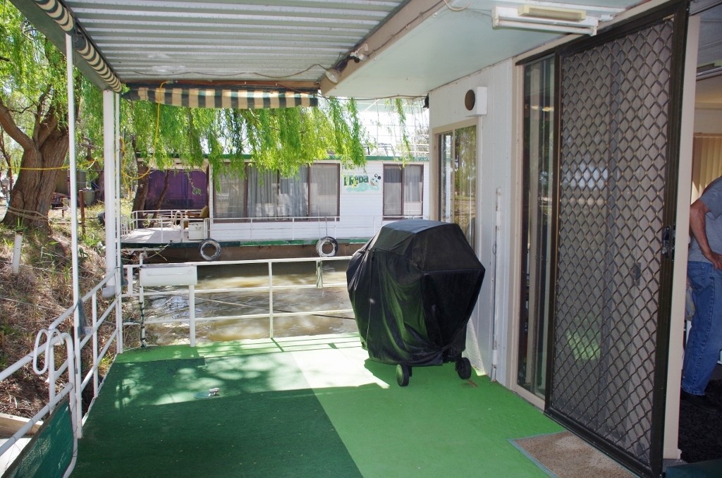 Olivia Grace Houseboat, RENMARK, SA 5341