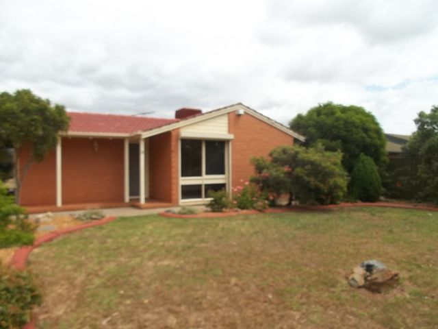 8 Wahroonga Drive, SMITHFIELD, SA 5114