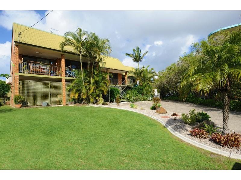 17 Akeringa Place, MOOLOOLABA QLD 4557