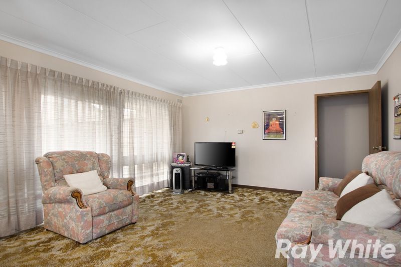 2/13 Snodgrass Street, PAKENHAM, VIC 3810