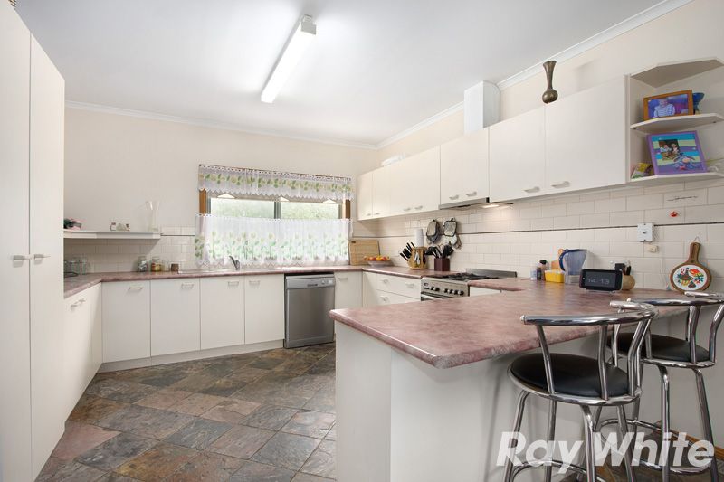 10 View Street, TYNONG, VIC 3813