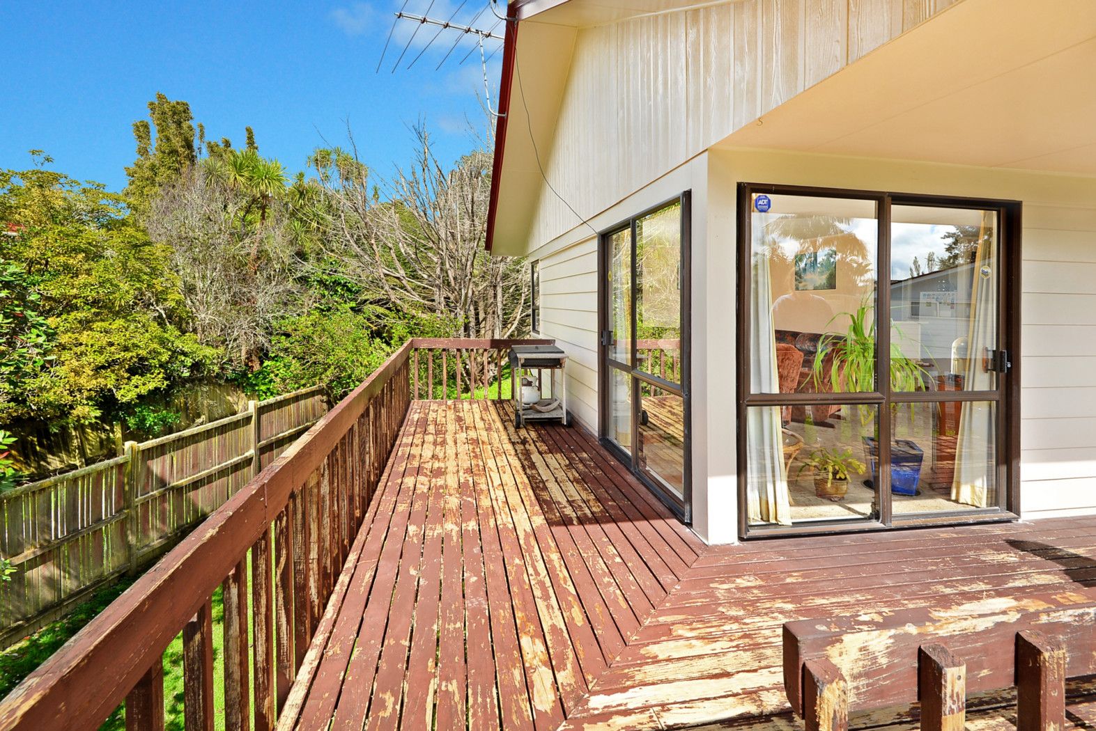 House 11 Malibu Grove, Bayview, Auckland