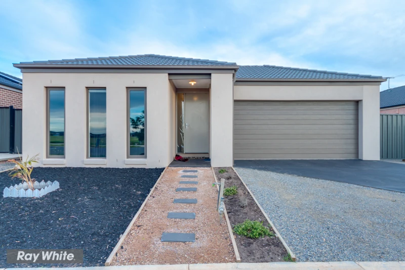 43 Cloverdale Road, TARNEIT, VIC 3029