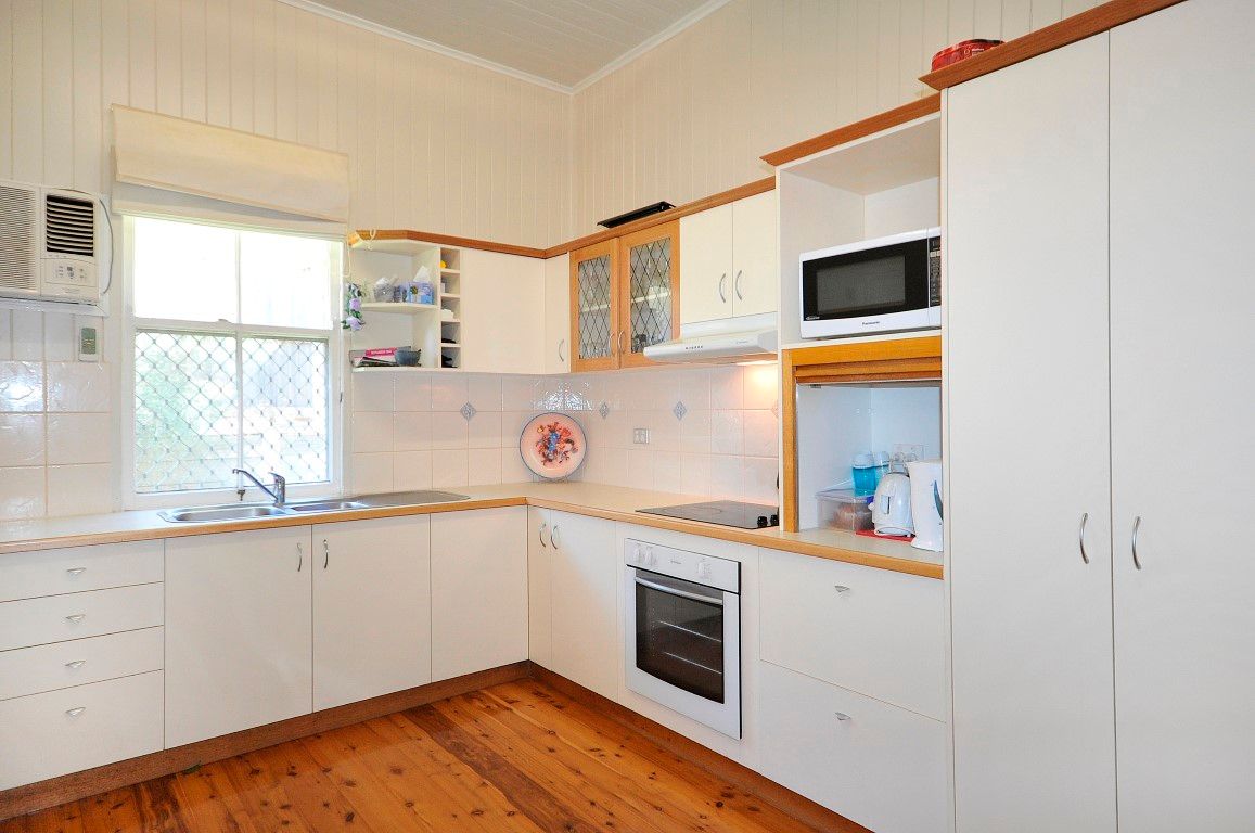 53 Jellicoe Street, MOUNT LOFTY, QLD 4350
