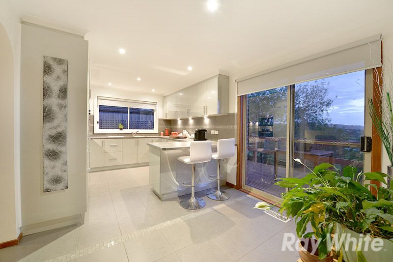 31 Ormonde Road, FERNTREE GULLY, VIC 3156