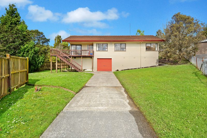 House 11 Malibu Grove, Bayview, Auckland